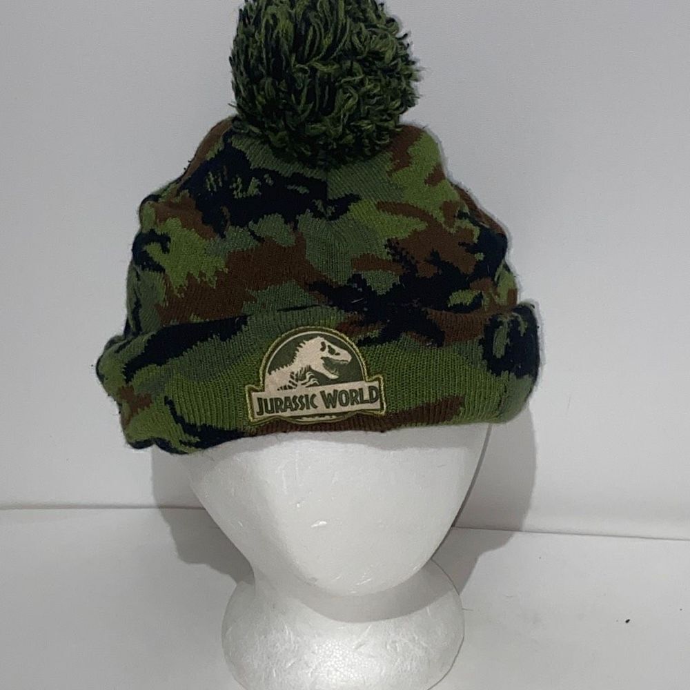 ‎Jurassic World Men's Camo Knitted Green Pom Beanie OS